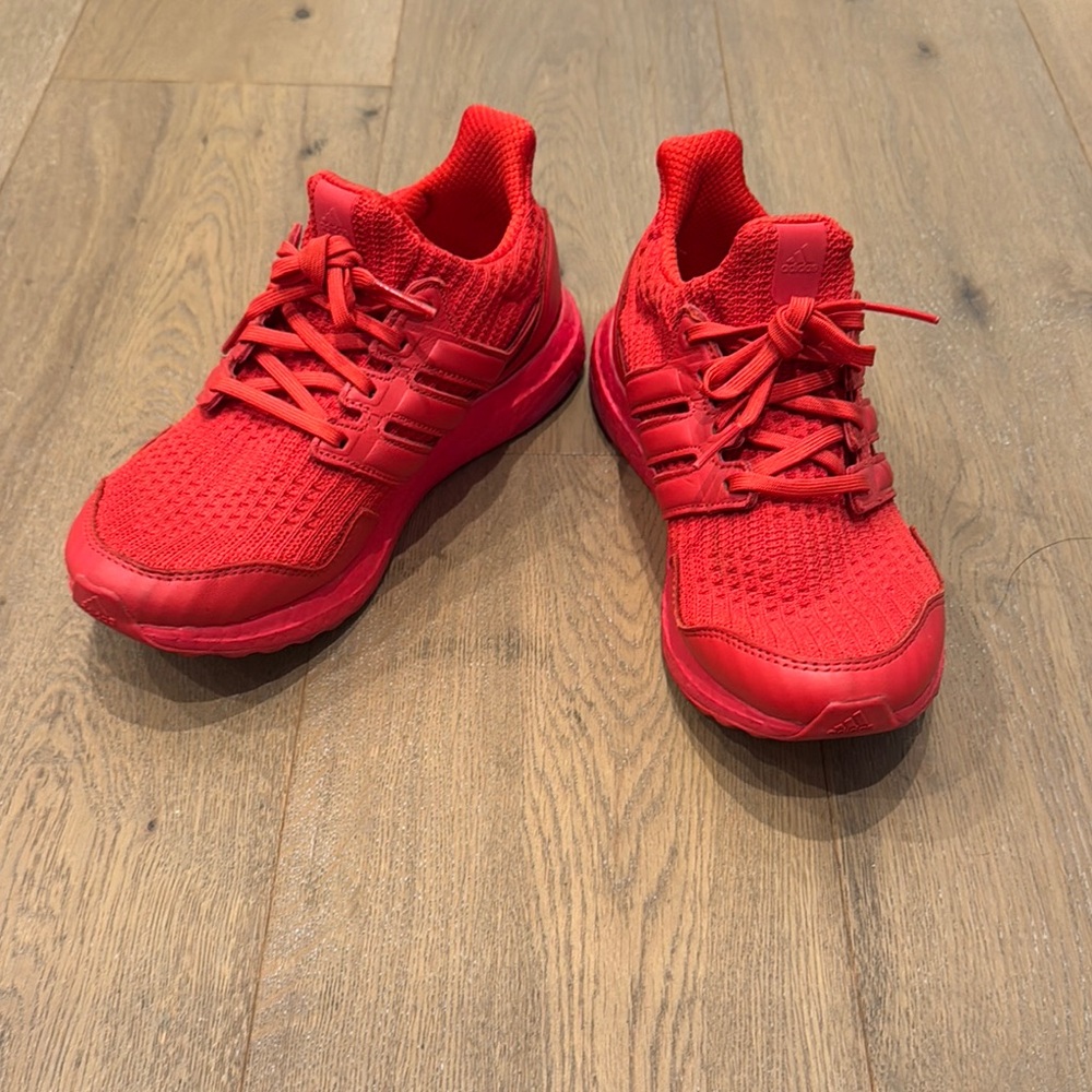 Adidas Women’s Ultraboost DNA S&L Red/Red